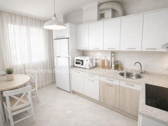 po-1251812-imagen - El Club del Propietario Imagen 1 de SE VENDE PISO AMPLIO EN PONTEVEDRA - ZONA PINTOR LAXEIRO - A PARDA