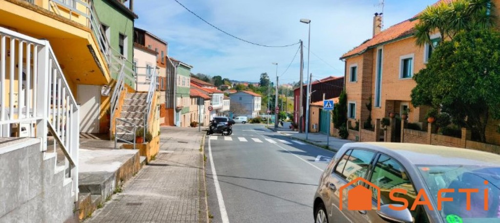 Imagen 4 de Casa pareada en Conxo con espacio exterior y potencial para reformar a tu gusto