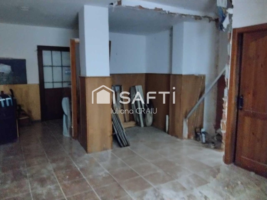 Imagen 2 de Tu próximo negocio con sabor a éxito. Local con gran potencial en una de las zona más dinámica de Almuñécar."