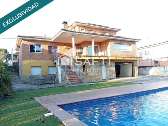 Imagen 2 de Chalet exclusivo con piscina