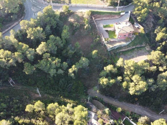Imagen 2 de Terreno urbano en Cervelló a 18 min de Barcelona