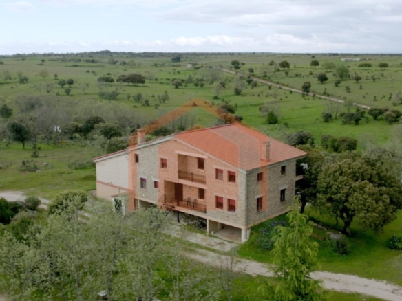 Imagen 1 de Exclusiva propiedad en plena naturaleza