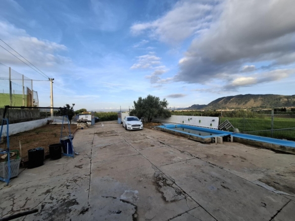 Imagen 4 de OPORTUNIDAD! CASA DE CAMPO CON PISCINA Y TERRENO EN CERDÁ.