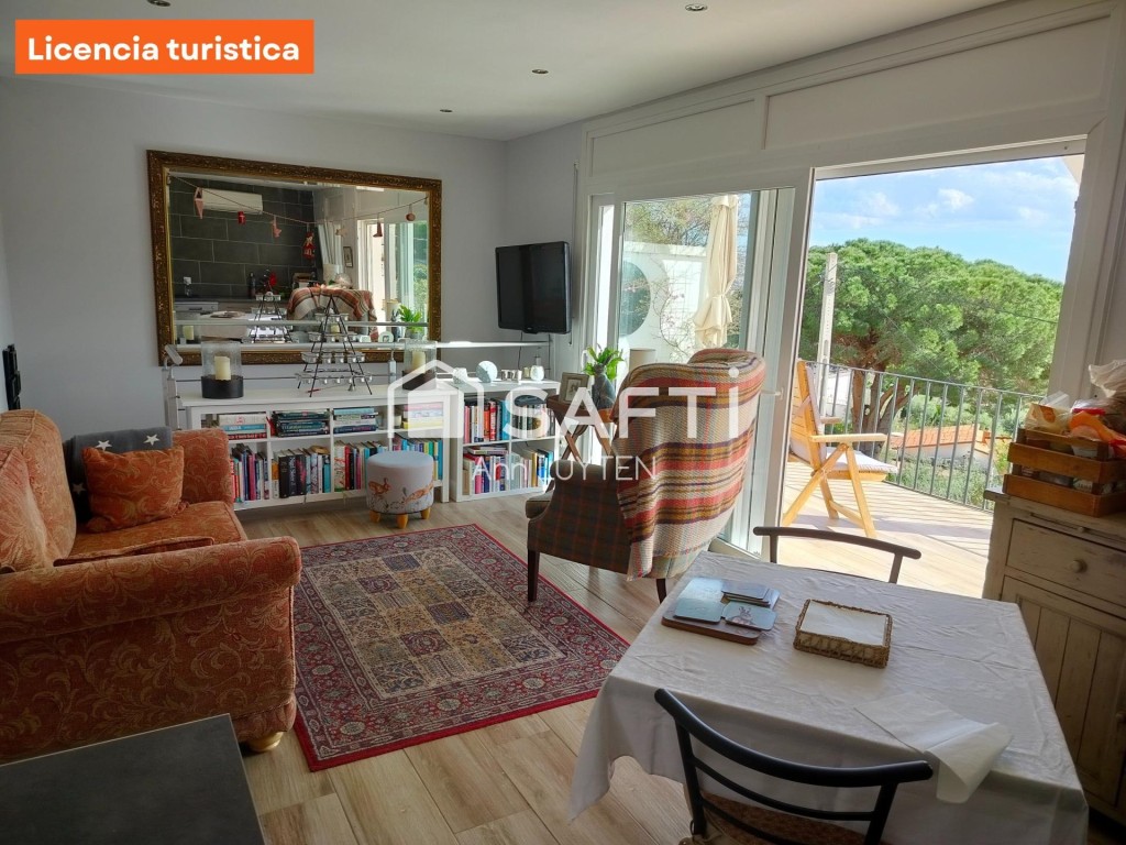 Imagen 3 de Casa Mas Fumats Roses licencia turística y garaje