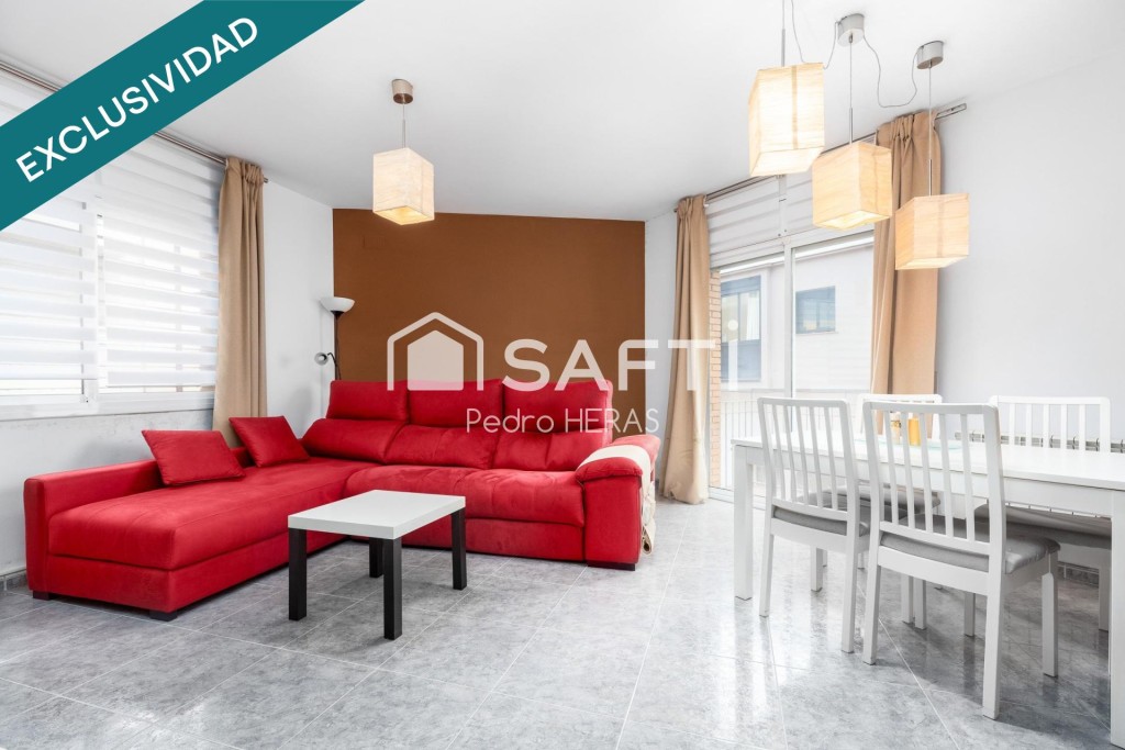 2 baños con parking y 2 trasteros.