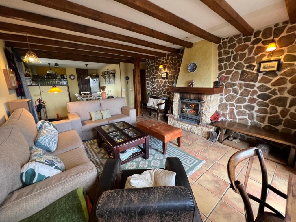 Imagen 2 de CASA DE PUEBLO