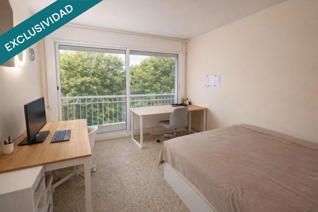 Imagen 2 de Piso con terraza y parking a un paso de la playa