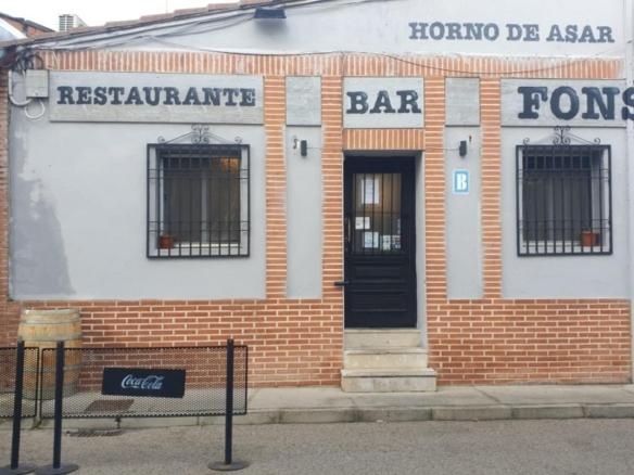Imagen 1 de VENTA DE RESTAURANTE EN CUELLAR ACTUALMENTE EN FUNCIONAMIENTO
