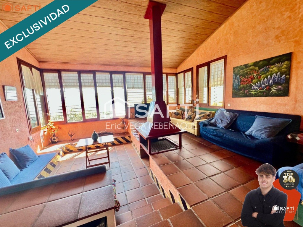 Imagen 2 de Casa de montaña con vistas panorámicas al mar.