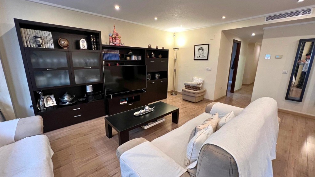 Imagen 2 de Luminoso