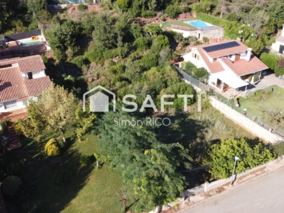 Imagen 4 de Gran Terreno plano listo para construir en Cervelló