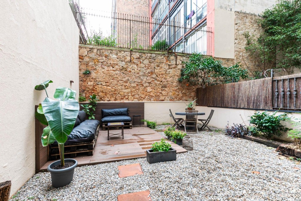 Imagen 3 de Espectacular duplex con patio en el eixample drecha