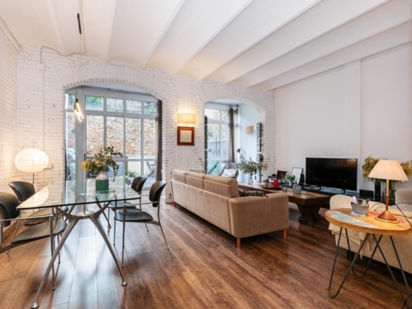 Imagen 1 de Espectacular duplex con patio en el eixample drecha
