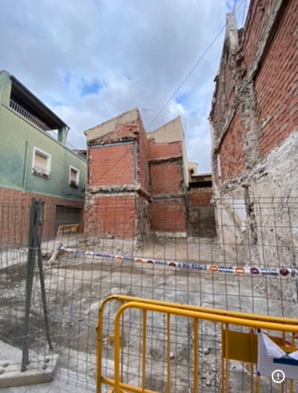Imagen 2 de Solar urbano junto al casco histórico de Villena - Sin Comisión