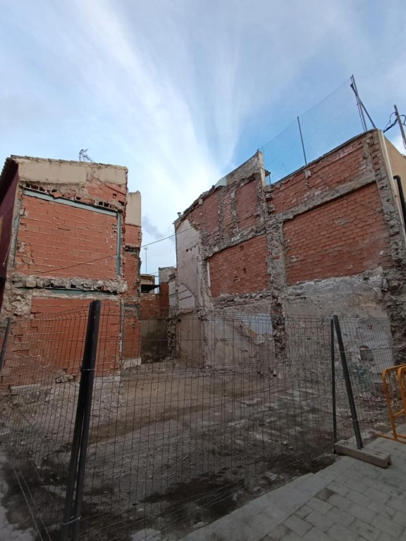 Imagen 3 de Solar urbano junto al casco histórico de Villena - Sin Comisión