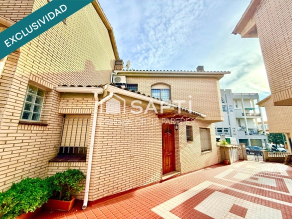 Imagen 1 de Vivienda con acceso directo desde garaje en Los Pavos