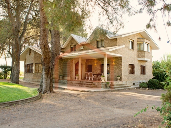 Imagen 1 de Chalet exclusivo a un paso de Salamanca