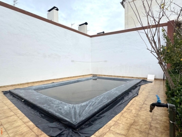 celebrar y disfrutar: piscina