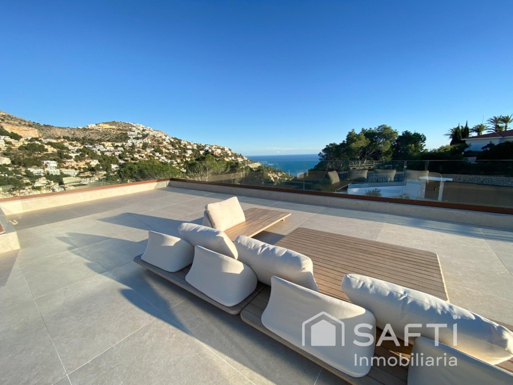 Imagen 2 de Villa moderna con terrazas panorámicas en Altea Hills