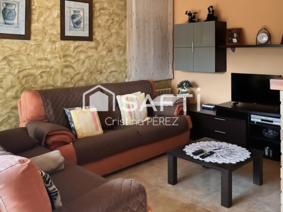 Imagen 2 de Casa unifamiliar aislada a 4 vientos