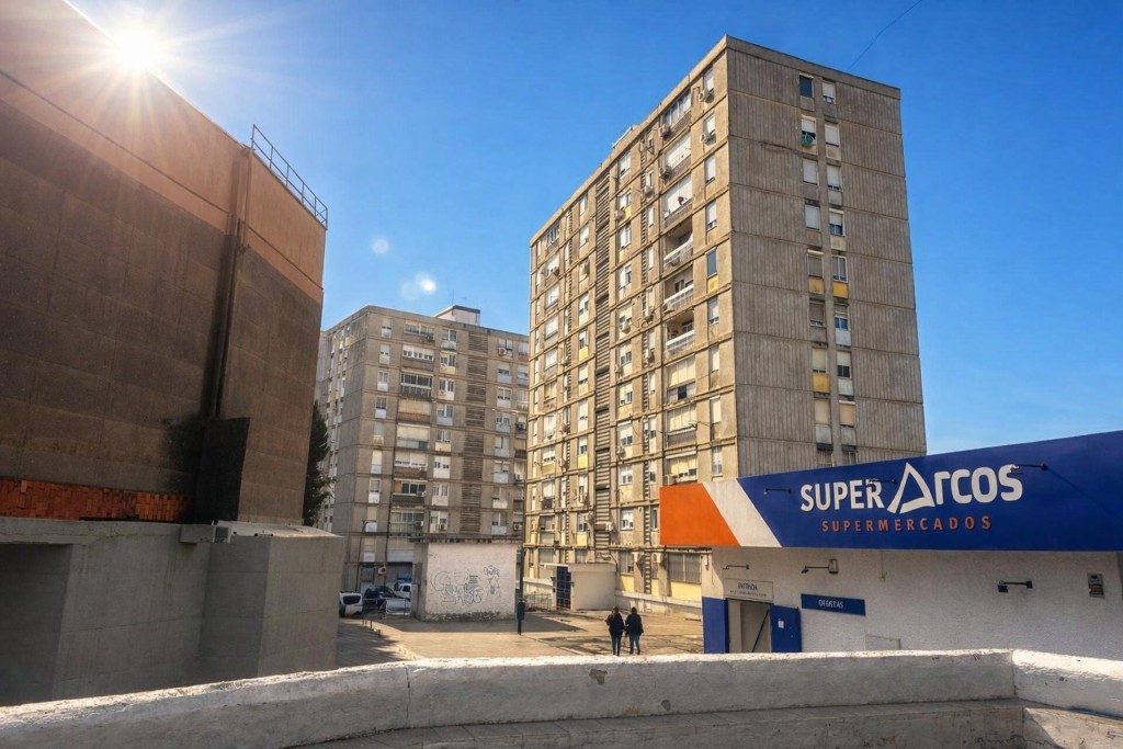 Imagen 1 de Bajo con 3 dormitorios