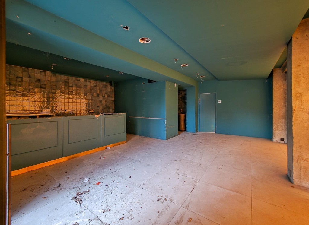 Imagen 4 de Local comercial en alquiler en Plaça Ricard Vinyes – Lleida