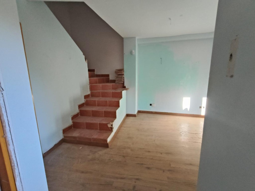 Imagen 4 de EDIFICIO DE 4 PISOS EN TOLEDO