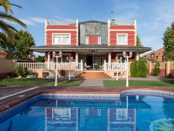 Imagen 1 de Casa-Chalet en Venta en Arroyomolinos Madrid