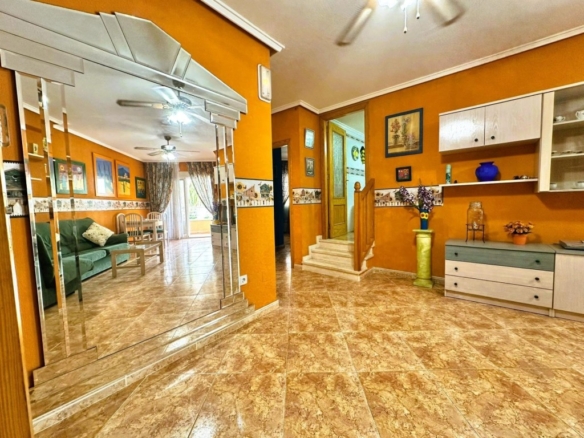 Imagen 1 de Magnífico bajo en Guardamar del Segura