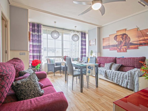 Imagen 1 de Preciosa vivienda en venta en c/ Albaida