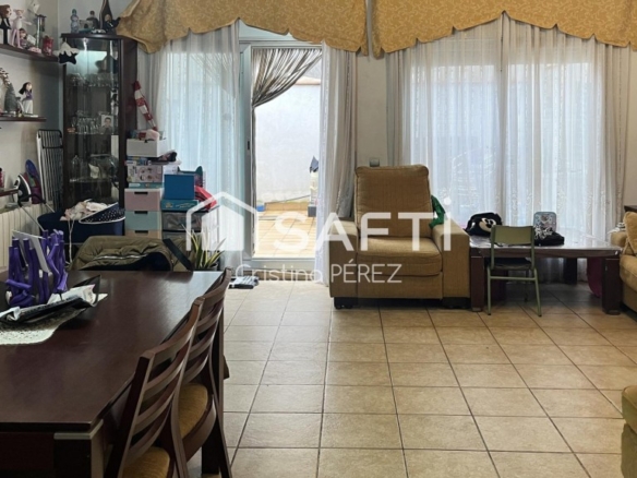 Imagen 1 de Amplia casa adosada en Hostalric