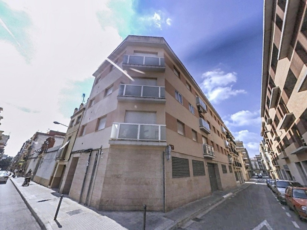 Imagen 1 de LUMINOSO PISO EXTERIOR CON PARKING INCLUIDO EN REUS
