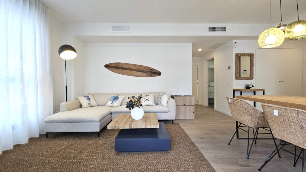 Imagen 2 de Estancia frente al mar: obra nueva con piscina en Badalona