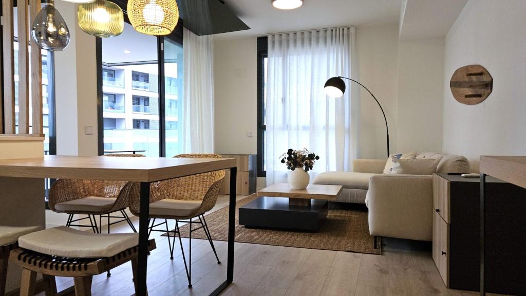 Imagen 3 de Estancia frente al mar: obra nueva con piscina en Badalona