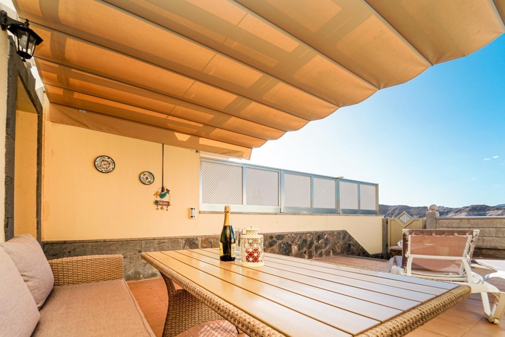 Imagen 3 de Dúplex moderno con amplia terraza en Puerto Rico