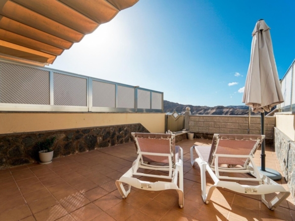 Imagen 4 de Dúplex moderno con amplia terraza en Puerto Rico