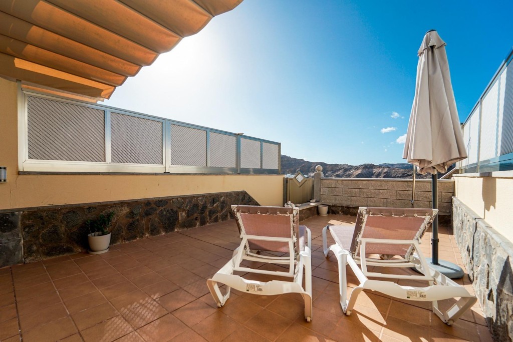 Imagen 4 de Dúplex moderno con amplia terraza en Puerto Rico