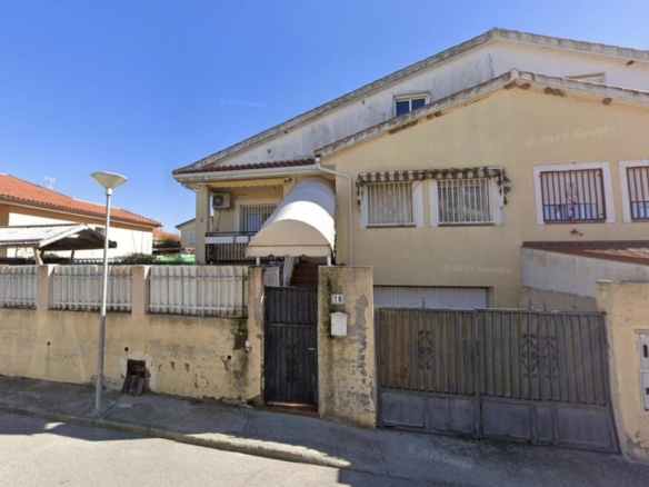 po-1252309-imagen - El Club del Propietario Imagen 1 de Casa / Chalet en venta en Lominchar de 236 m2