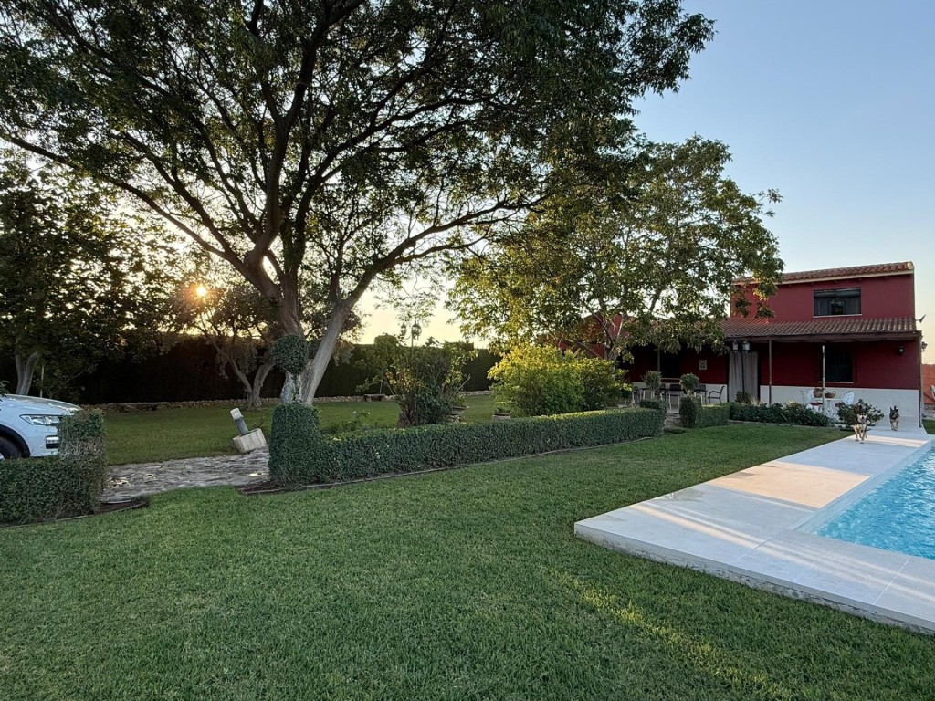 Imagen 2 de Exclusiva casa de campo en la Vega de Antequera.
