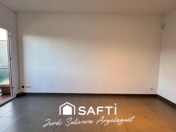 Imagen 2 de PISO REFORMADO CON LICENCIA TURÍSTICA EN LA COSTA BRAVA