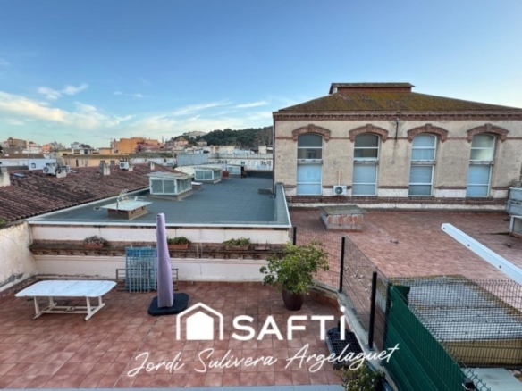 Imagen 4 de PISO REFORMADO CON LICENCIA TURÍSTICA EN LA COSTA BRAVA