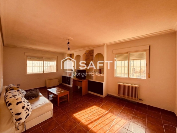 Imagen 3 de Safti vende chalet pareado en Nambroca.