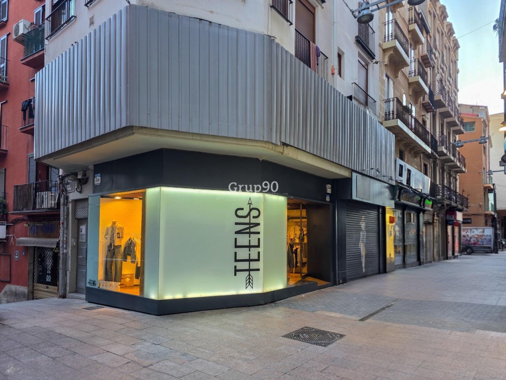 Imagen 1 de Local en venta en el Eix Comercial de Lleida – Alta rentabilidad