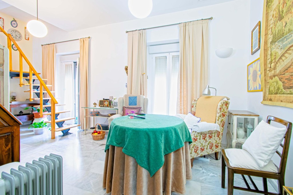 Imagen 2 de Espectacular vivienda con terraza junto Plaza de Santa Catalina!!!