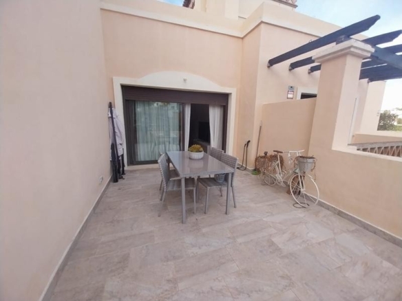 Imagen 2 de ESPLÉNDIDO PISO EN VENTA EN ESTEPONA