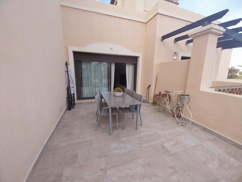 Imagen 2 de ESPLÉNDIDO PISO EN VENTA EN ESTEPONA