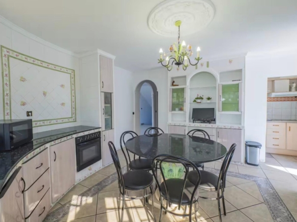 Imagen 2 de ESPECTACULAR VILLA FAMILIAR EN PINOS DE ALHAURÍN: CONFORT