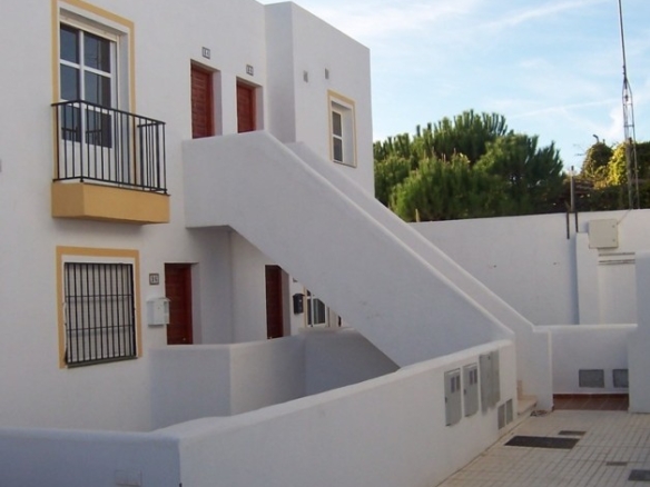 Imagen 1 de EN VENTA PISO IDEAL CON GARAJE EN MANILVA