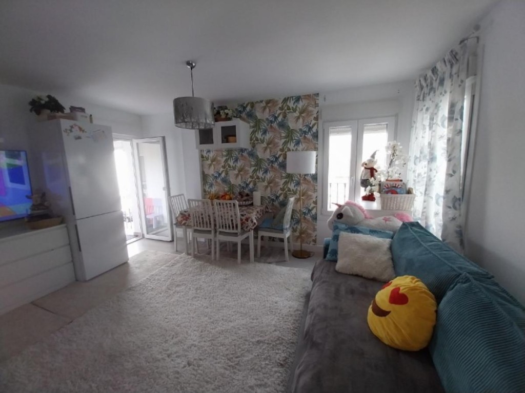 Imagen 3 de ESPECTACULAR PISO REFORMADO A ESTRENAR A 2 MINUTOS DE LA PLAYA