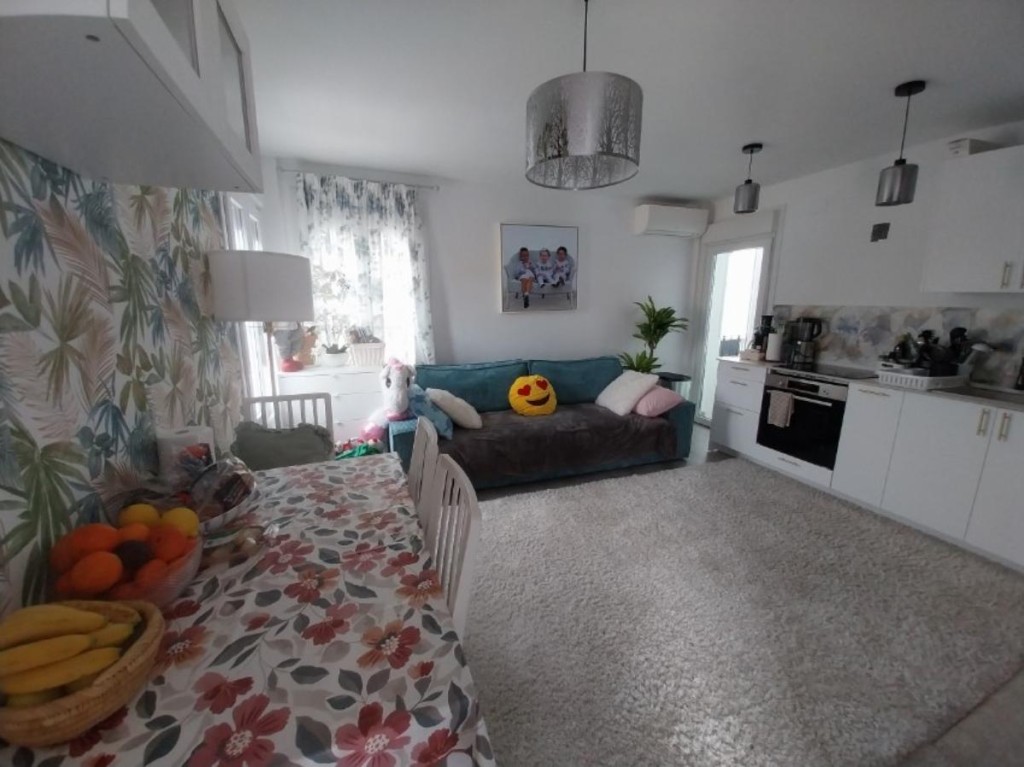 Imagen 4 de ESPECTACULAR PISO REFORMADO A ESTRENAR A 2 MINUTOS DE LA PLAYA